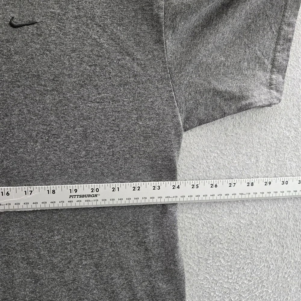 VINTAGE Nike Men Shirt XXL Gray Logo Short Sleeve Mini Swoosh Embroidered